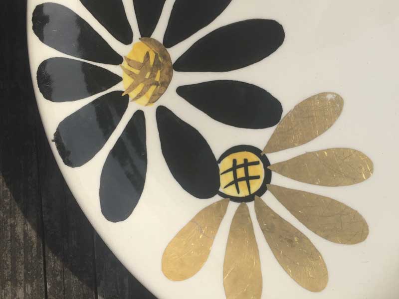 AntiqueAVintageAUsed Dish Black & Gold Flower