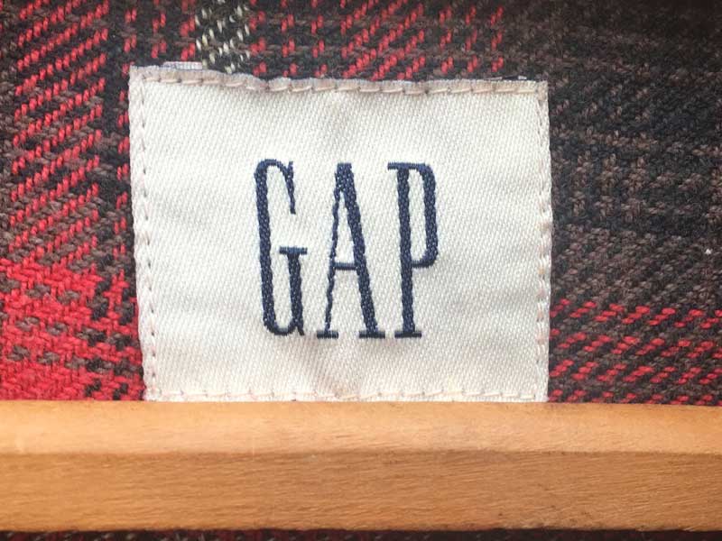 Used GAP Gradation check Nel Shirts 、US古着 ギャップ 赤いグラデーションチェックのネルシャツ