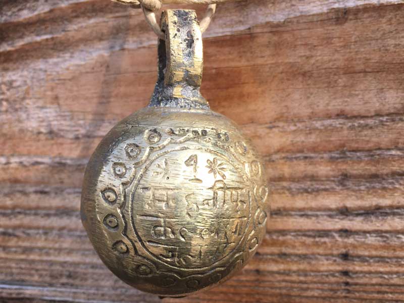 チベット、ネパール 真鍮製 アンティーク調のアニマルベル、カウベル