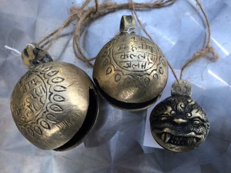 チベット、ネパール 真鍮製 アンティーク調のアニマルベル、カウベル