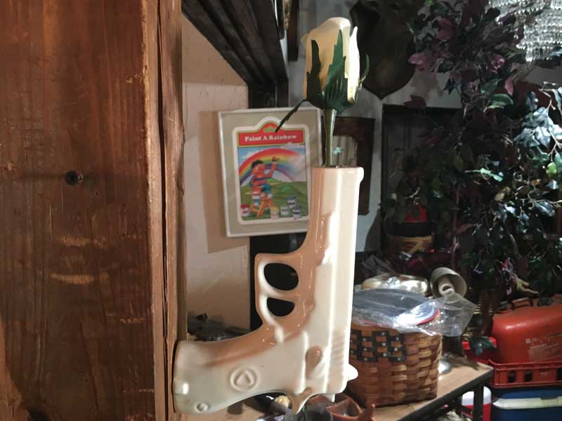 新品 SUCK UK Wall Gun Vase サックUK ガン、銃型　壁面設置の一輪差し、花瓶