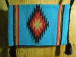 新品　ターコイズカラー Nativeチマヨ柄のフラップポケット付きの編み紐 Bag