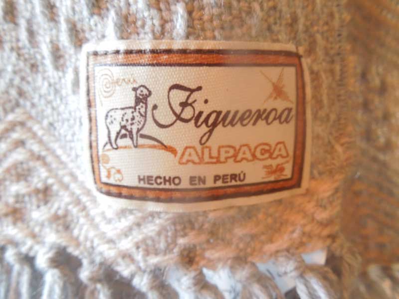 新品 ペルー製 アルパカの毛、アルパカウールを使用したマフラー