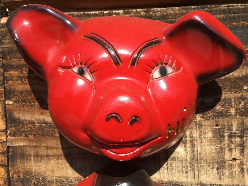 Vintage Pig Wall Deco HI ! BYE !ビンテージ 紅の豚のウォールデコ、赤い豚のデコ