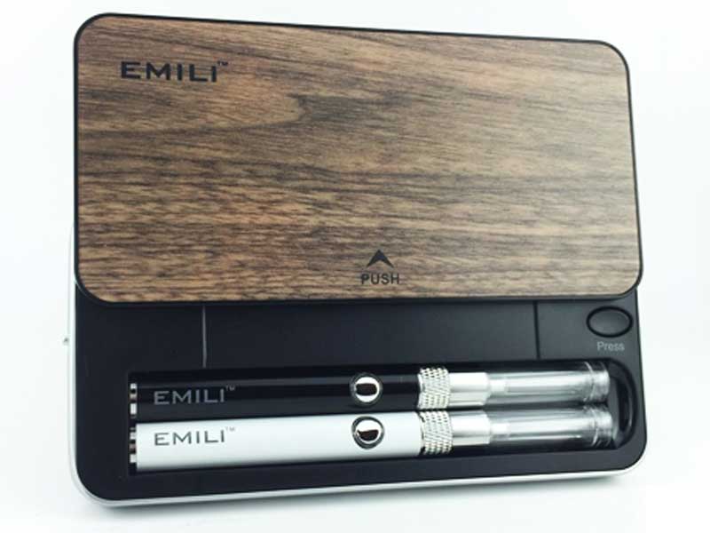 女性にもオススメの電子タバコ スターターキット、 Swiss Vape Emili/Wood柄